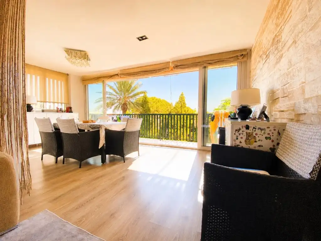 Sala d'estar de Apartament de lloguer en Benicasim / Benicàssim amb Moblat, Forn i Rentadora