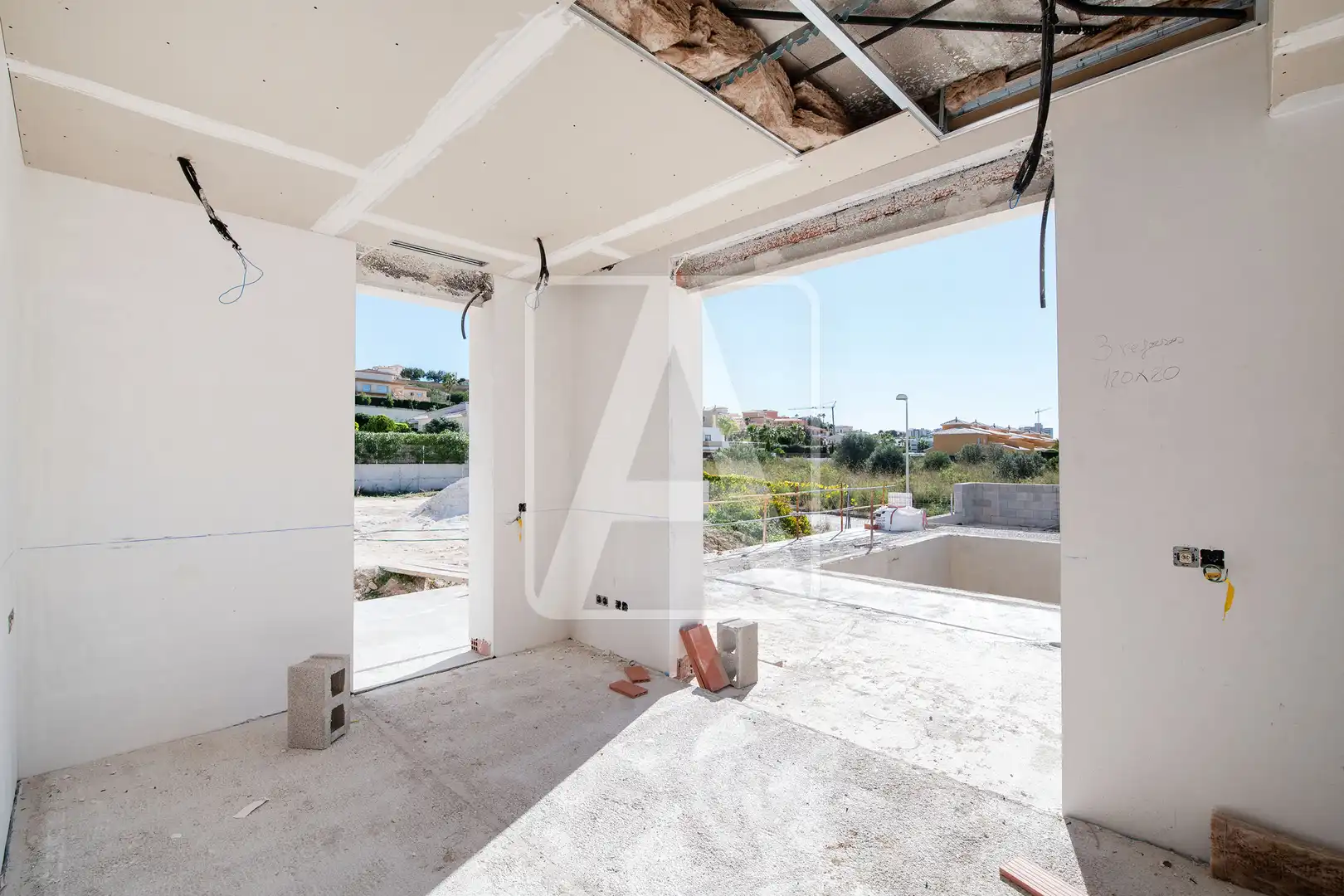 Chalet con piscina en venta en Marisol Park - Ortembach - Los Almendros, imagen 11