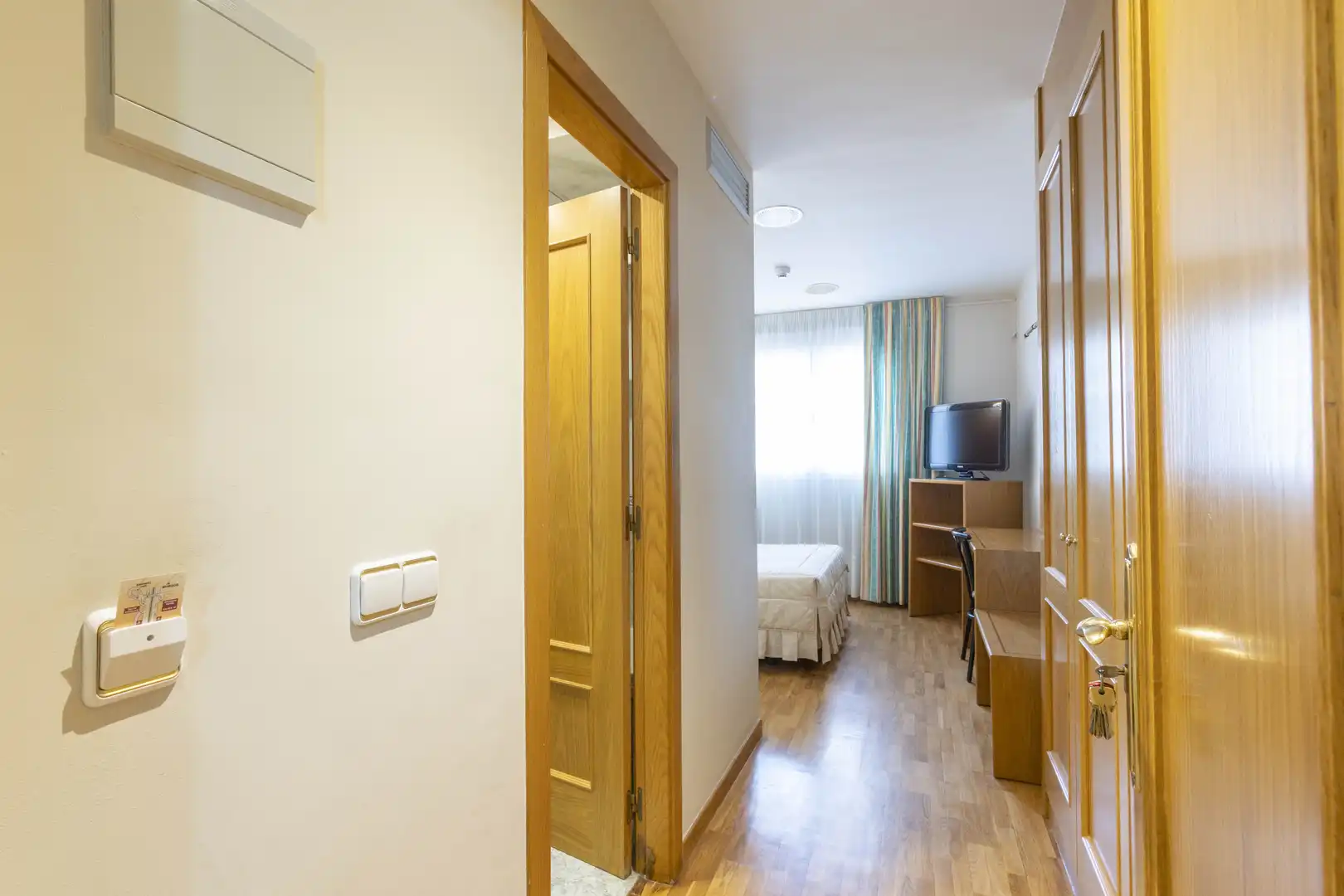 Habitación de Edificio en venta en Cavia