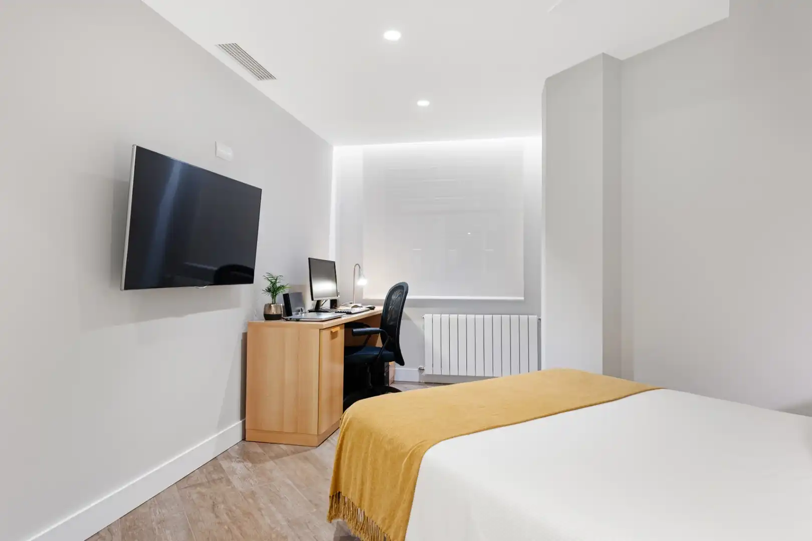 Habitación de Apartamento en venta en Málaga con Aire acondicionado, Calefacción y Terraza