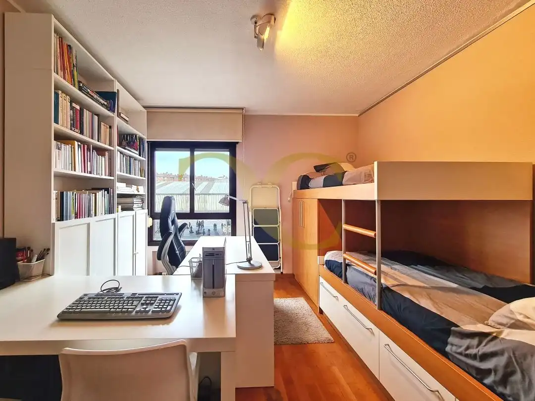 Wohnung zum Verkauf in Gijón  mit Heizung, Terrasse und Abstellraum