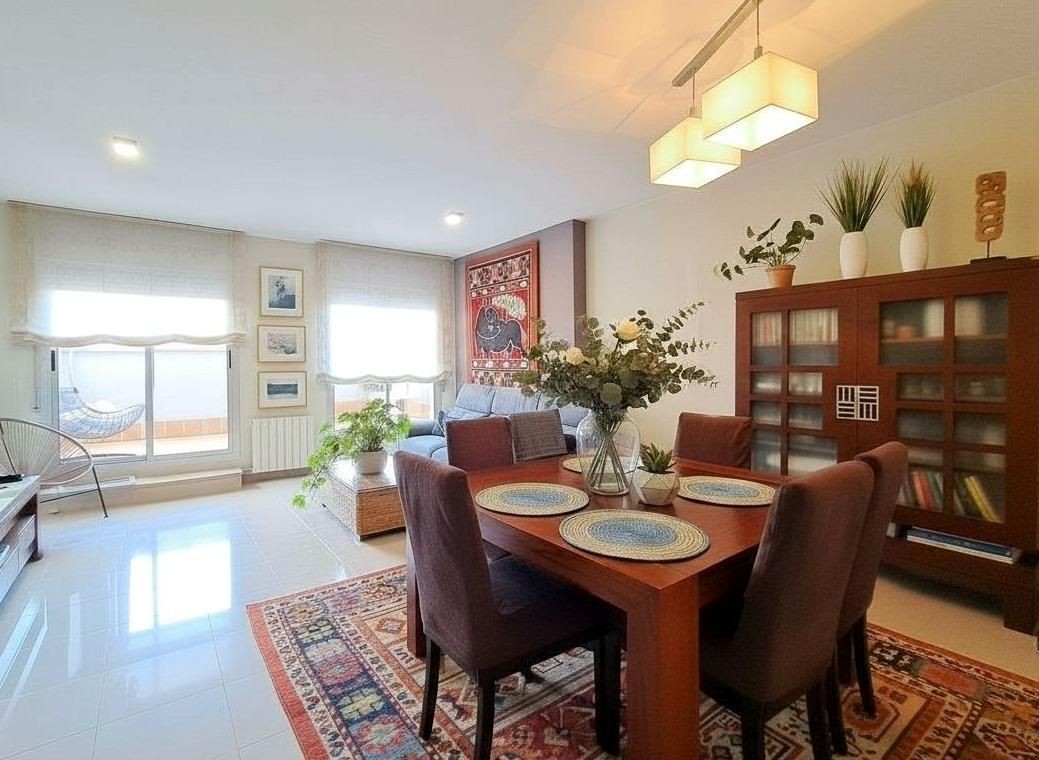 Menjador de Casa o xalet en venda en Castellví de Rosanes amb Terrassa