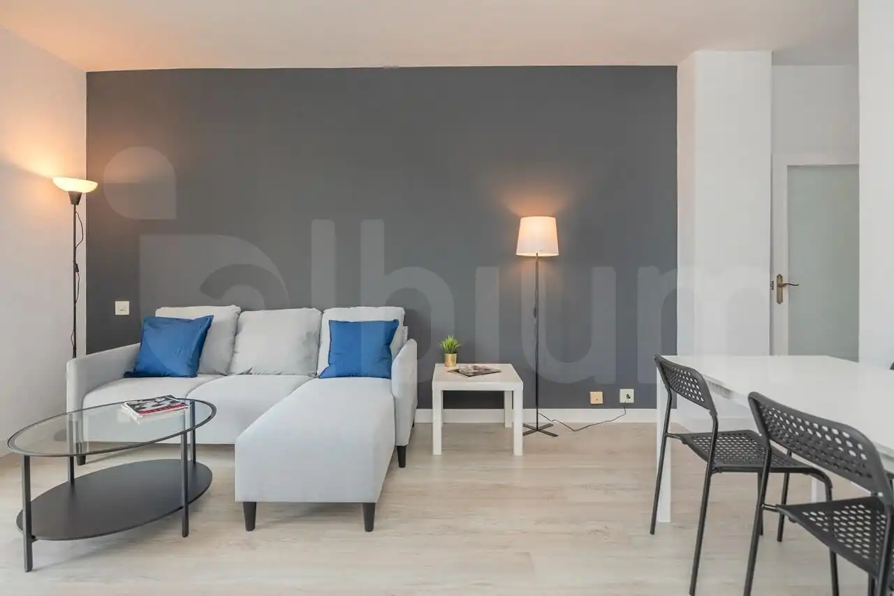 Living room of Flat for rent in Barcelona  with Heating, Parquet flooring and Terrace
