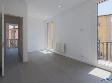 Appartamento con balcone in vendita a Ripoll