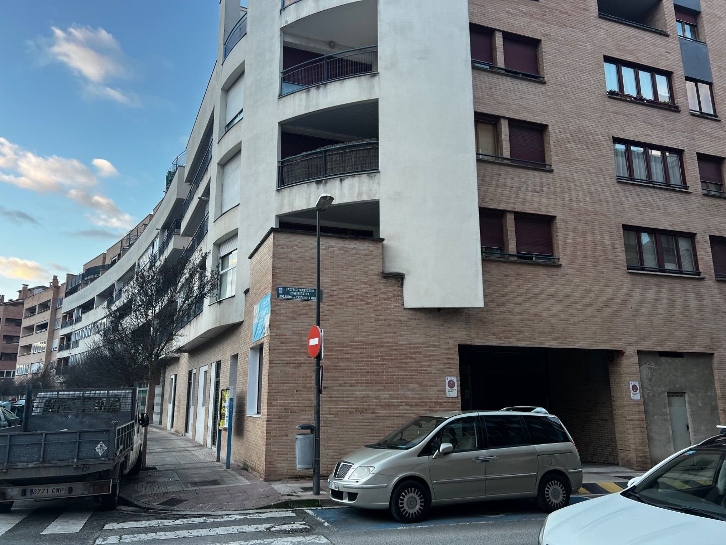 Exterior view of Garage to rent in Barañáin / Barañain