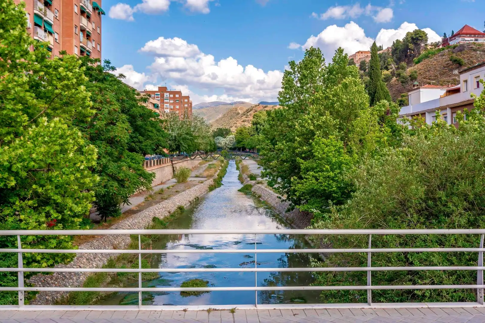 Wohnungen zur Miete in Carretera Carretera Sierra, Crta. De la Sierra , Genil