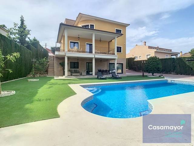 Casa-chalet en Venta en Carrer de I'Ametller en La Huerta