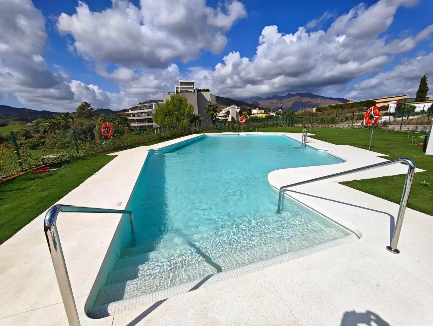 Attico con piscina in vendita a Calle Valle de Somiedo Urbanización Lagar Martell, imagen 7