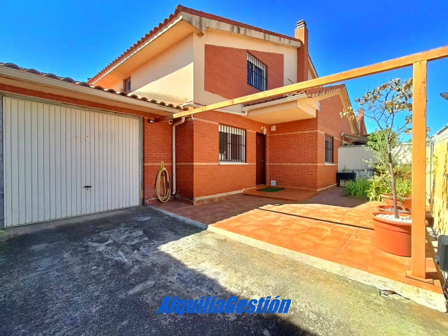 Casa aparellada amb piscina en venda a Pozo de Guadalajara, imagen 4