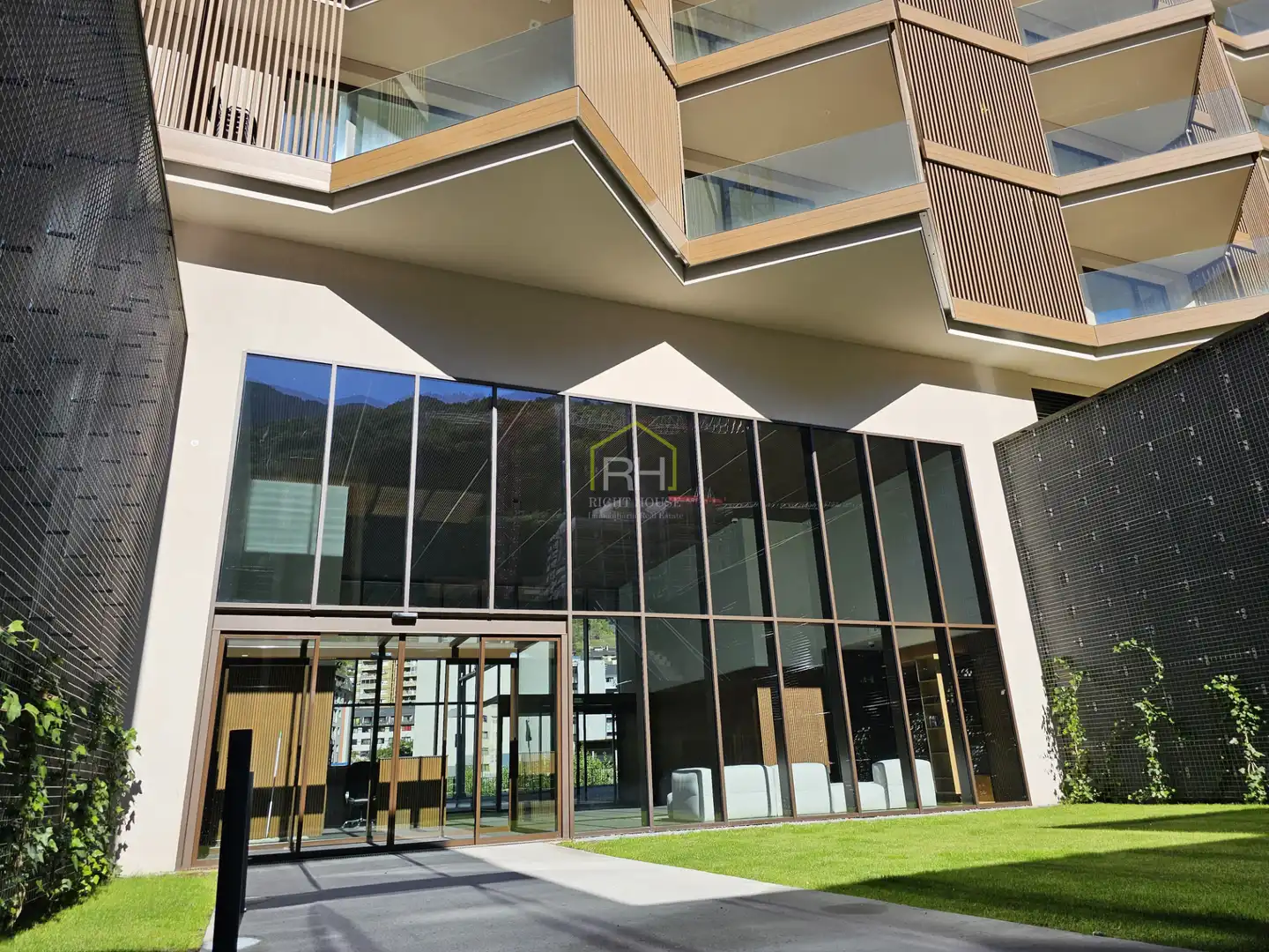 Exterior view of Flat for sale in Andorra la Vella  with Heating, Private garden and Parquet flooring