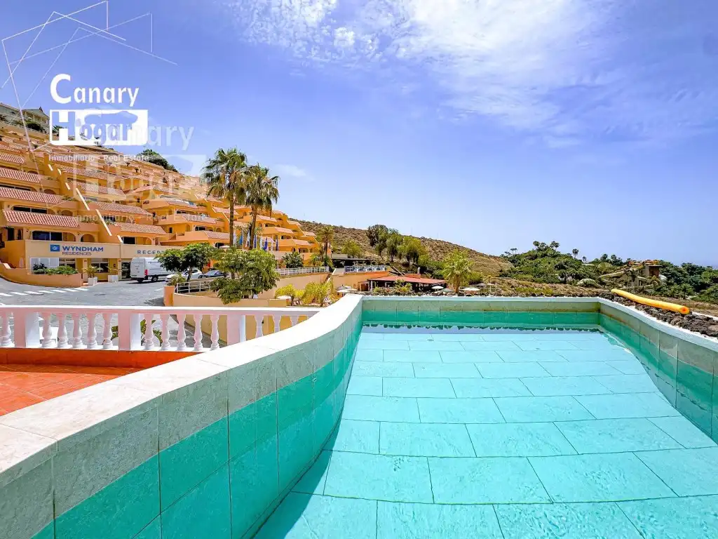 Detached house with pool for sale in Calle de Finlandia, imagen 12