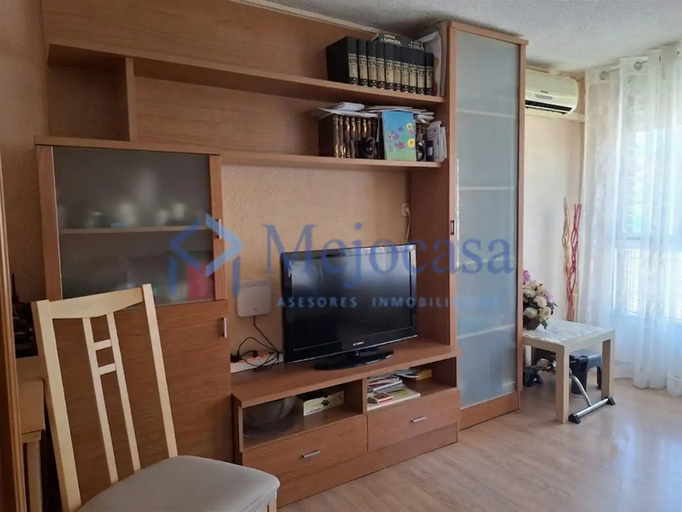Sala d'estar de Pis en venda en Madrid amb Aire condicionat, Calefacció i Moblat