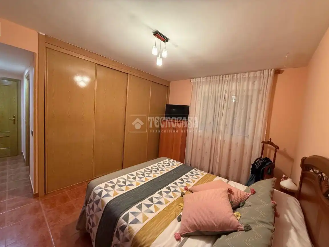 Habitación de Casa adosada en venta en Lominchar con Aire acondicionado, Calefacción y Jardín privado