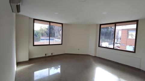 Foto 2 de Oficina de alquiler en Virgen de Regla, Los Remedios, Sevilla Capital