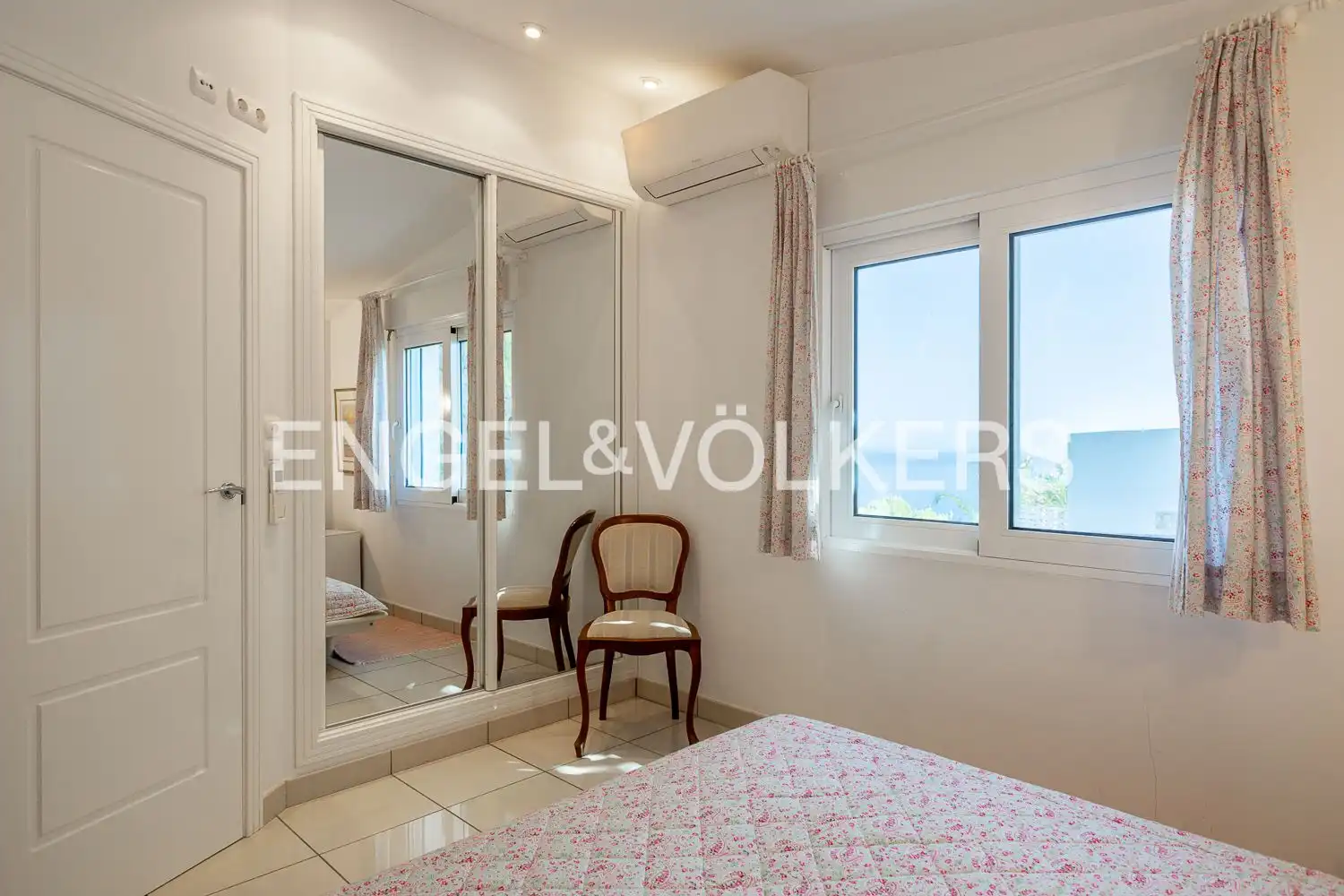 Bedroom of Houses for sale in Dénia  with Air Conditioner, Heating and Private garden