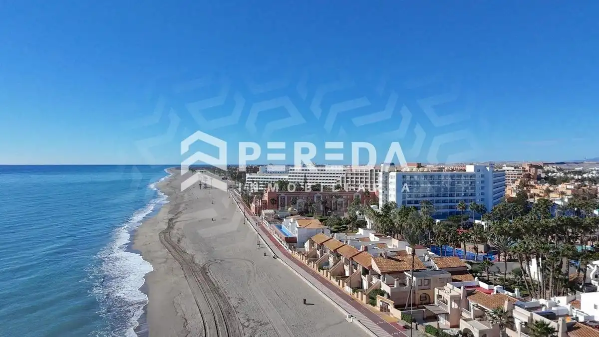 Exterior view of Apartments for sale in Roquetas de Mar  with Terrace and Community pool