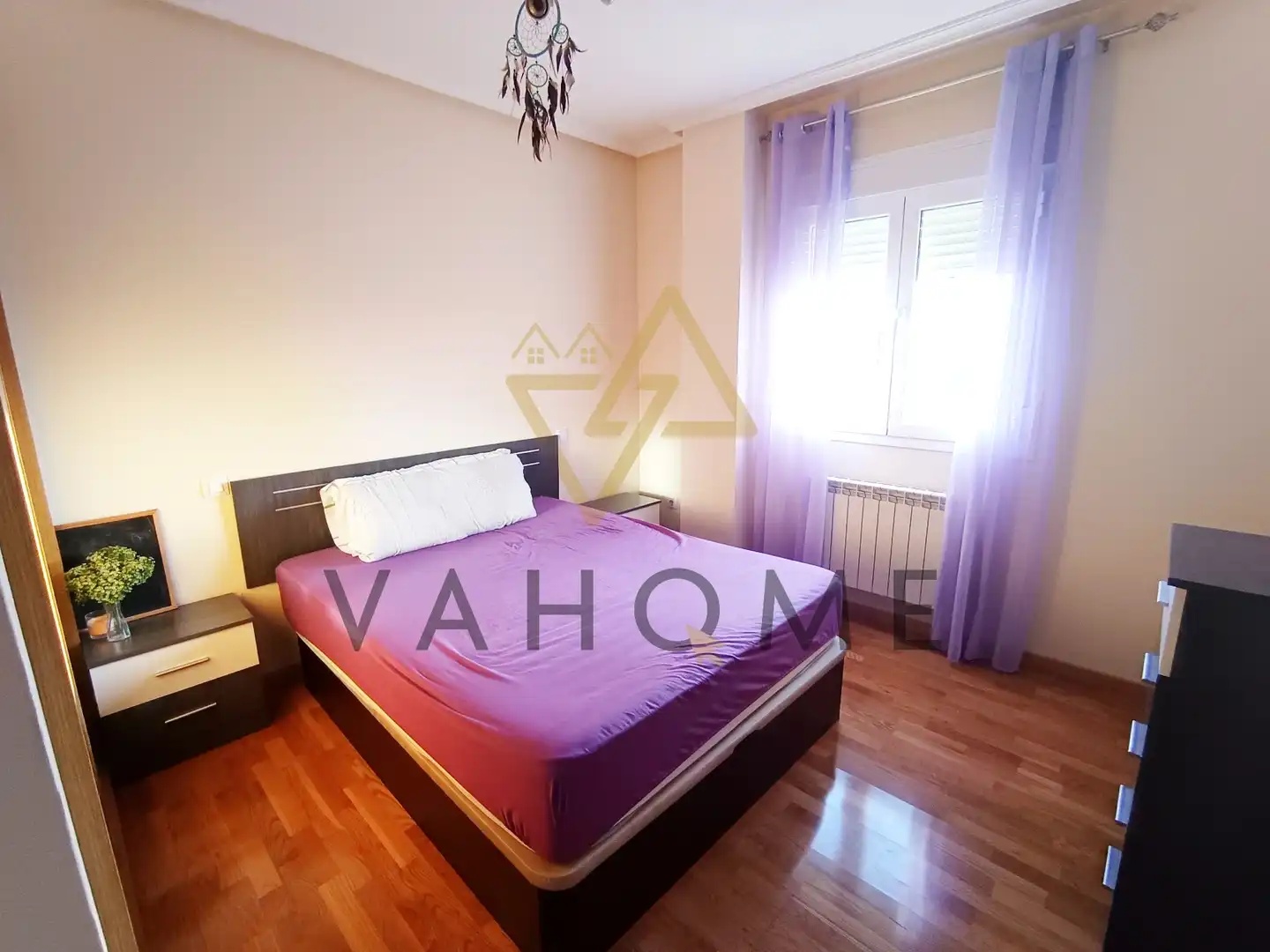 Schlafzimmer von Dachboden zum Verkauf in Ocaña mit Heizung, Terrasse und Abstellraum