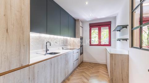 Foto 3 de Apartamento de alquiler en Doctor Esquerdo, Niño Jesús,  Madrid Capital