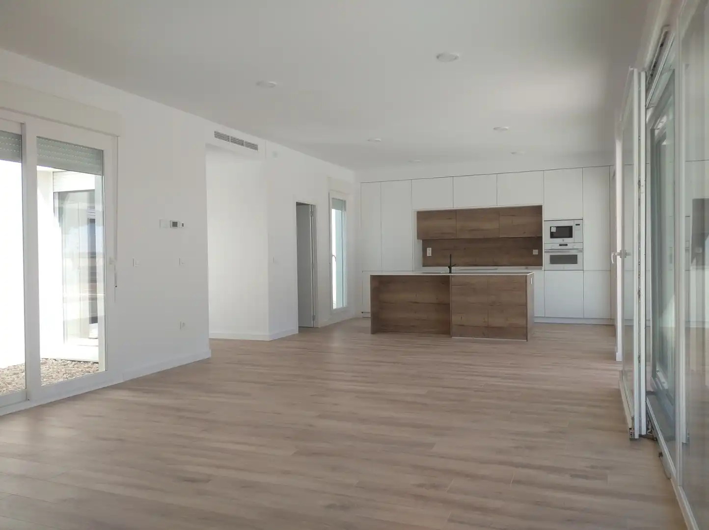 Cocina de Casa o chalet en venta en Zaragoza con Aire acondicionado, Jardín privado y Terraza