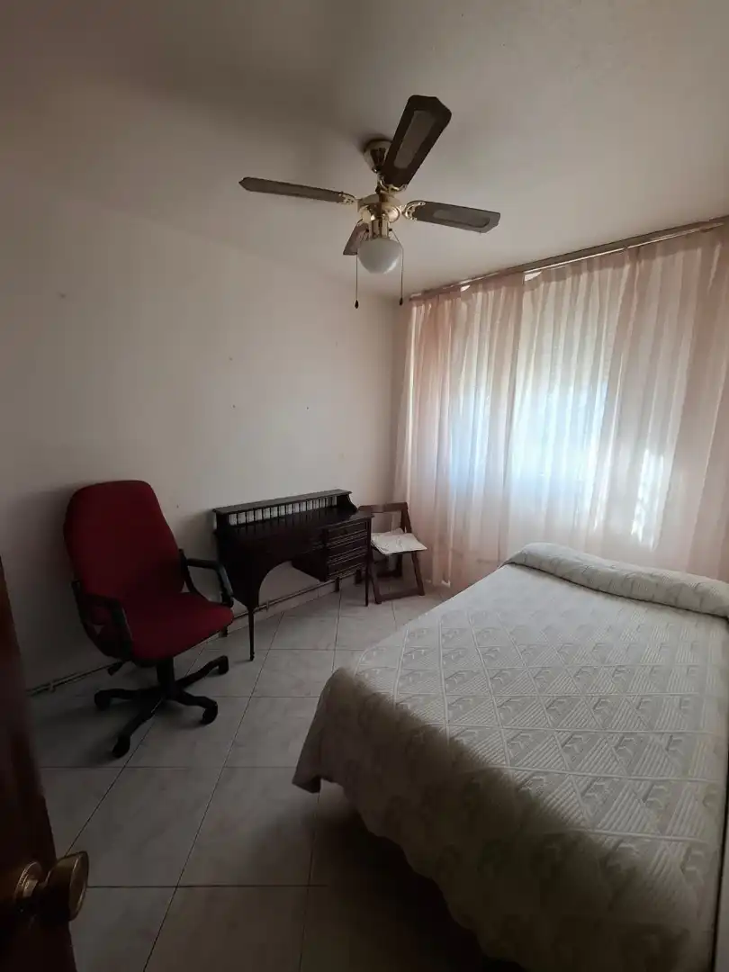 Habitación de Casa o chalet en venta en Villaviciosa de Odón con Aire acondicionado, Calefacción y Jardín privado