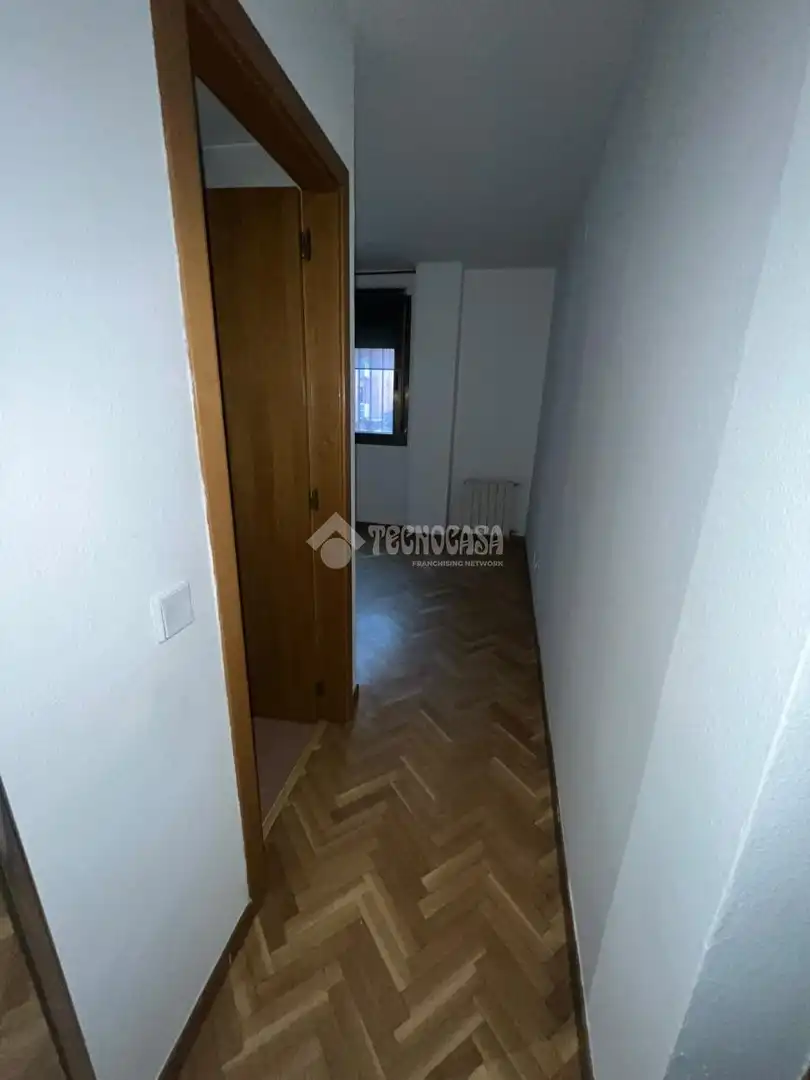 Flat for rent in Villaverde