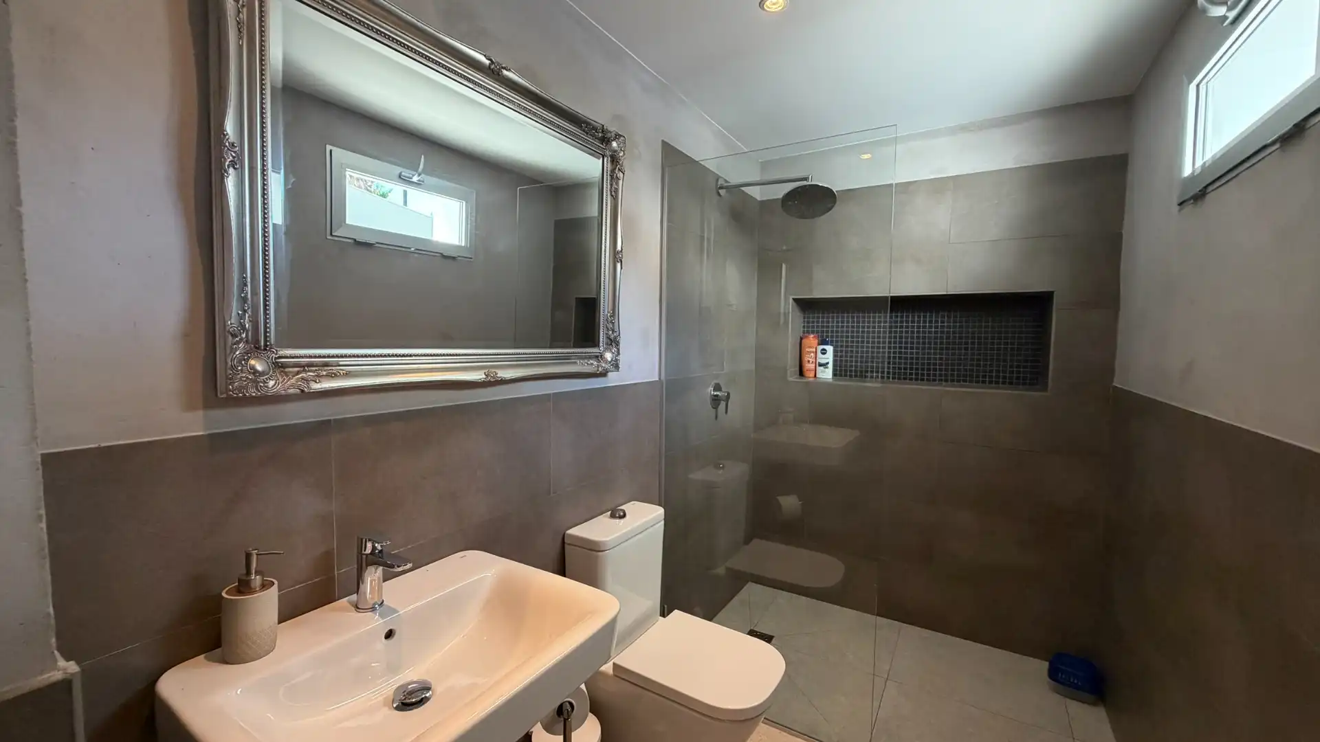 Bathroom of Houses for sale in Moraira  with Air Conditioner, Heating and Private garden