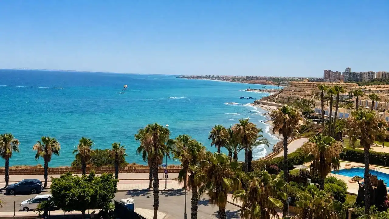 Vista exterior de Apartamento en venta en Orihuela con Jardín privado, Amueblado y Balcón