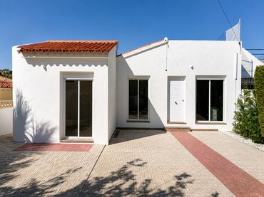 Casa amb balcó en venda a San Rafael - Nucia Park