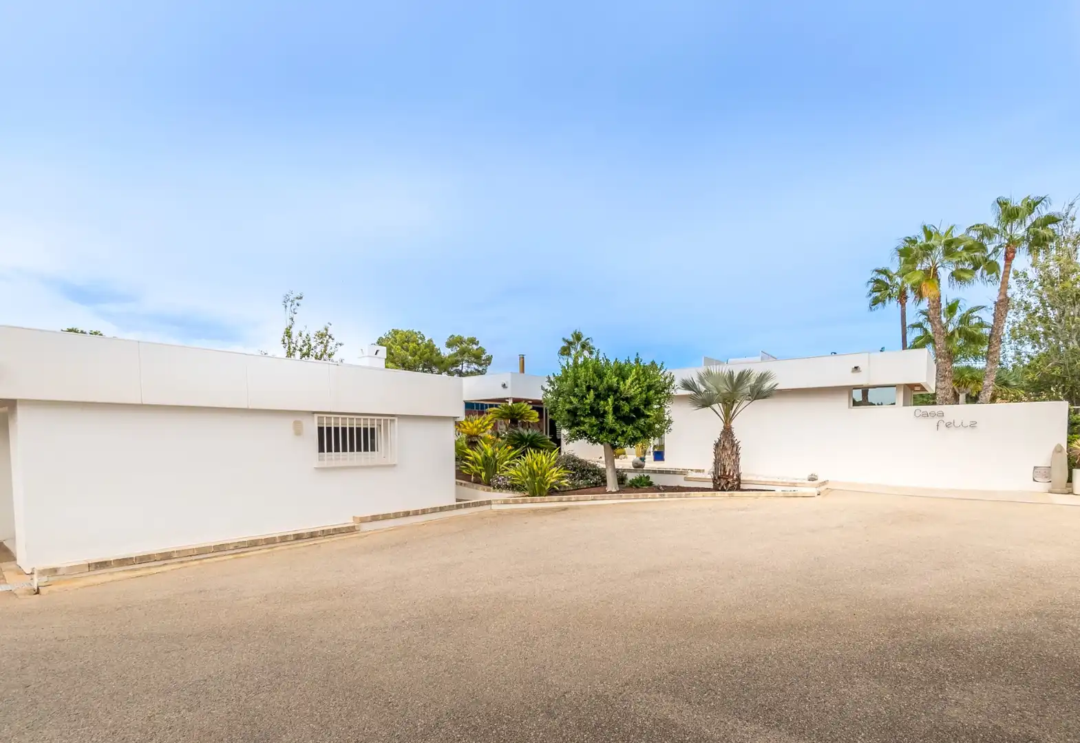 Vista exterior de Casa o chalet en venta en L'Alfàs del Pi con Terraza y Piscina