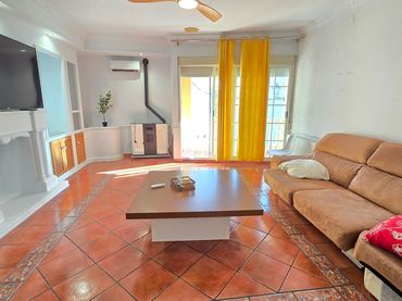 Casa con balcone in vendita a J. Muñoz Chaves 8