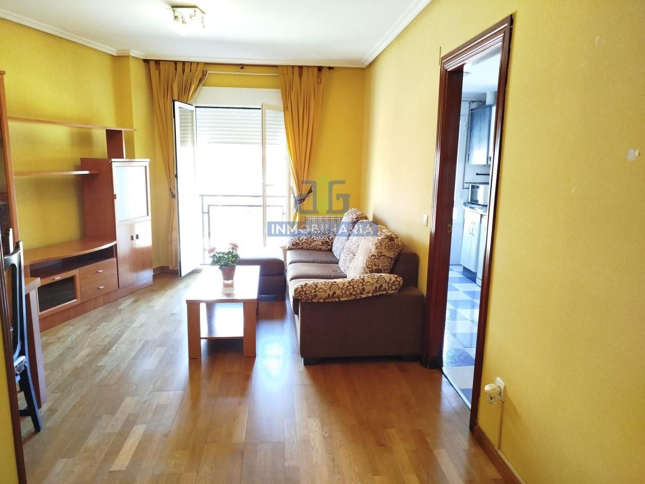 Living room of Apartment for sale in San Andrés del Rabanedo  with Heating, Parquet flooring and Storage room