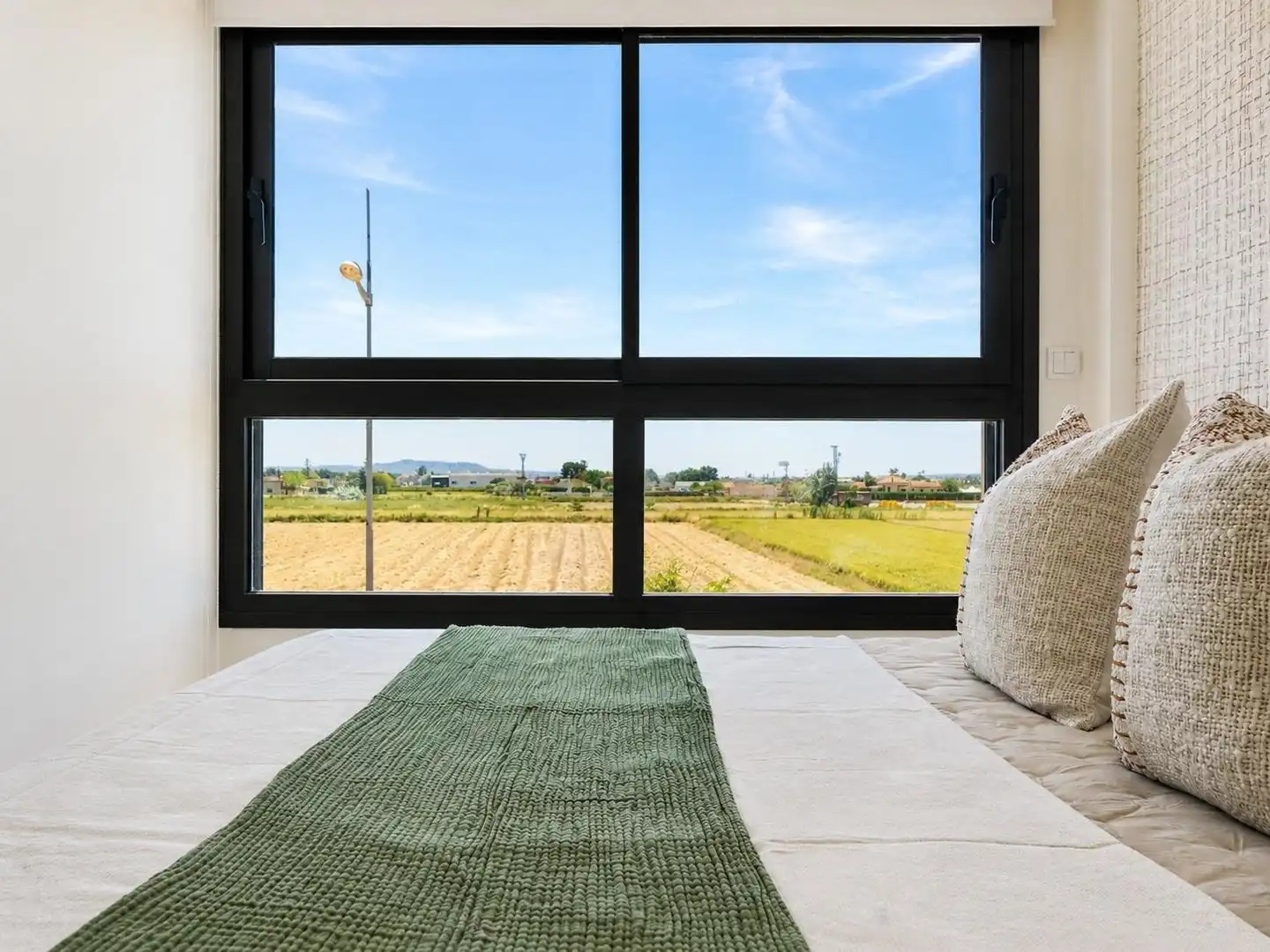 Dormitori de Finca rústica en venda en Dolores amb Aire condicionat, Jardí privat i Terrassa