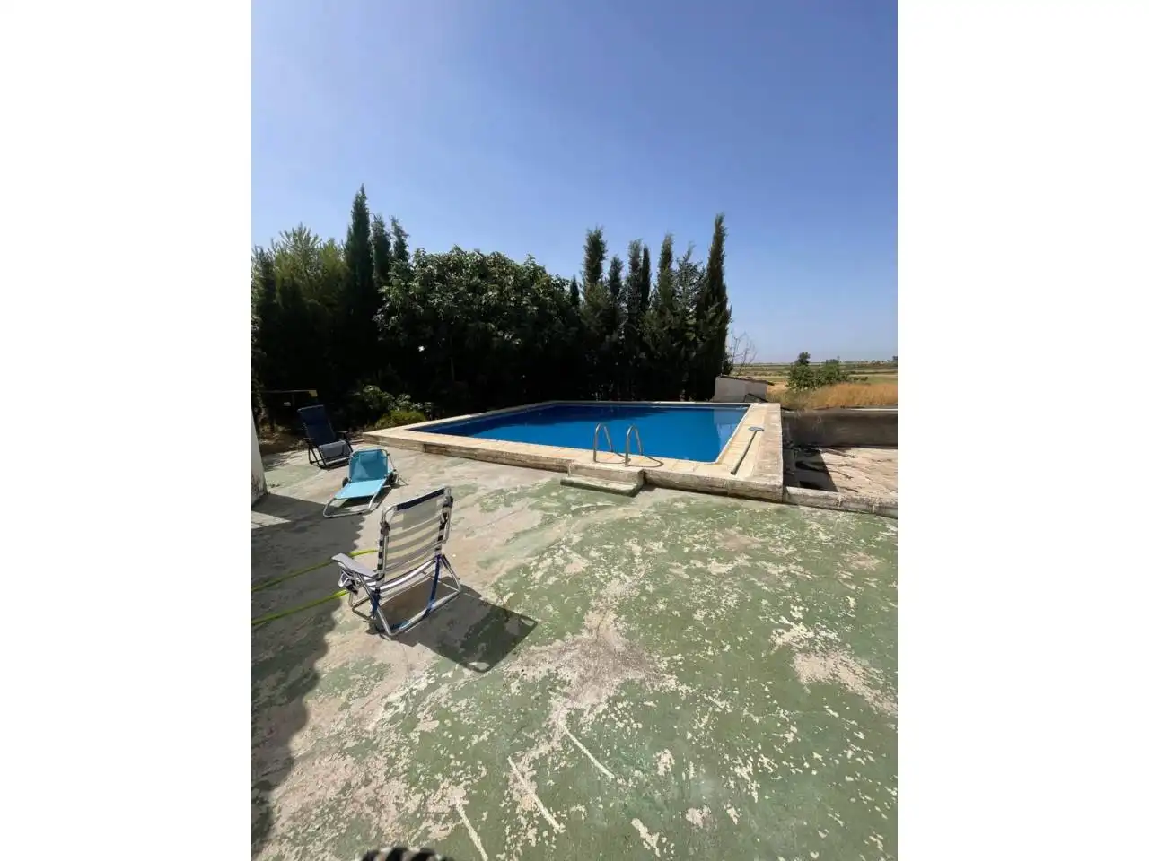 Piscina de Casa o xalet en venda en Baza amb Moblat
