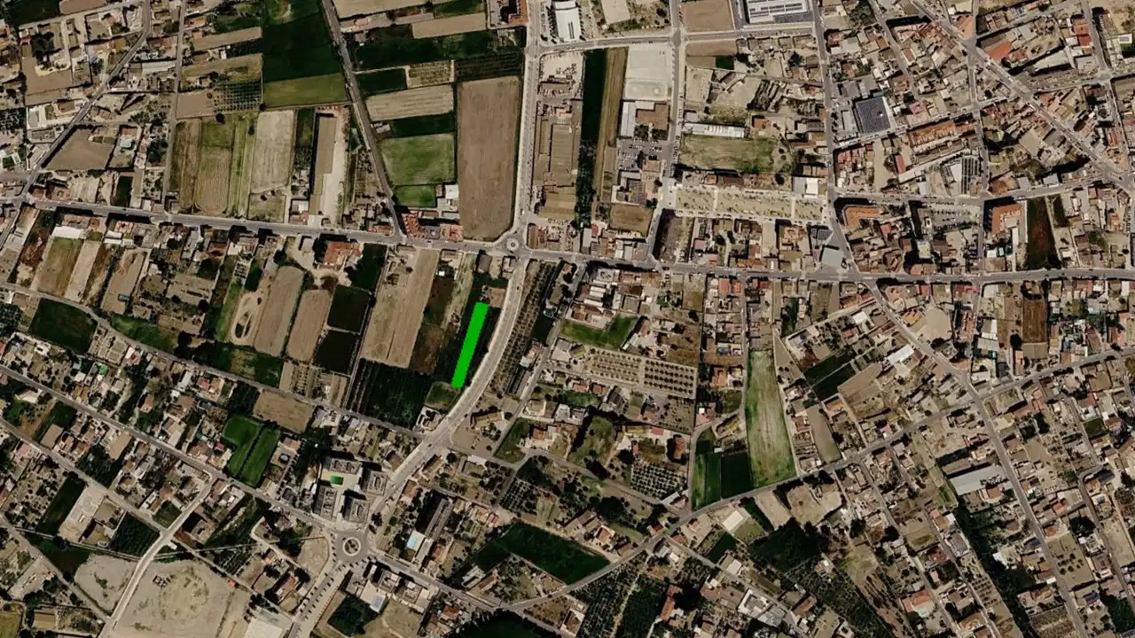 Rural land for sale in Av Robert Graupera