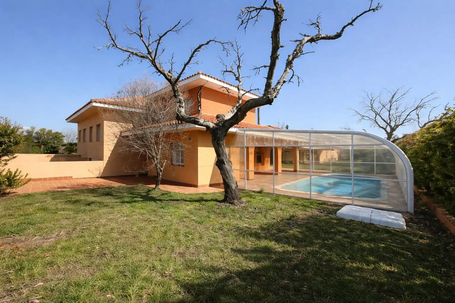 Jardí de Casa adosada en venda en Carrascal de Barregas amb Piscina