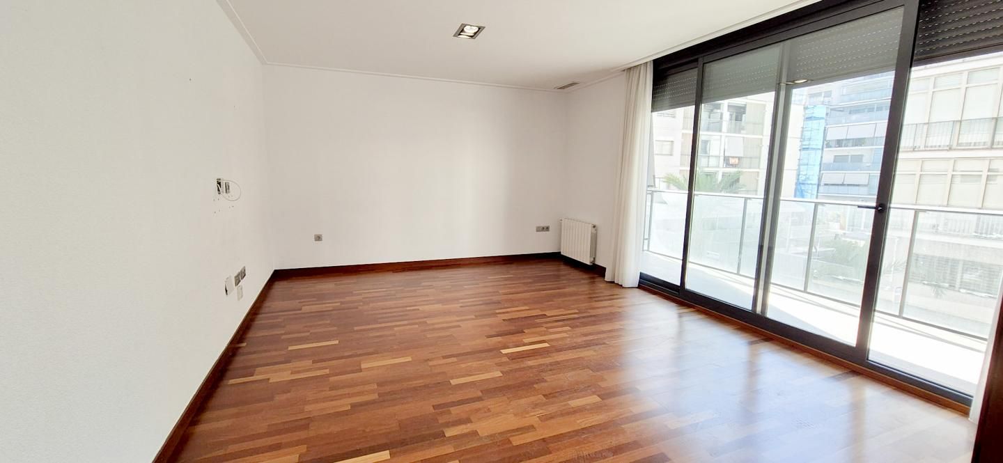Sala d'estar de Pis en venda en Elche / Elx amb Aire condicionat, Calefacció i Parquet