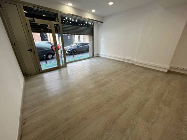 Local comercial en Venta en Galileu en Ca n'Aurell