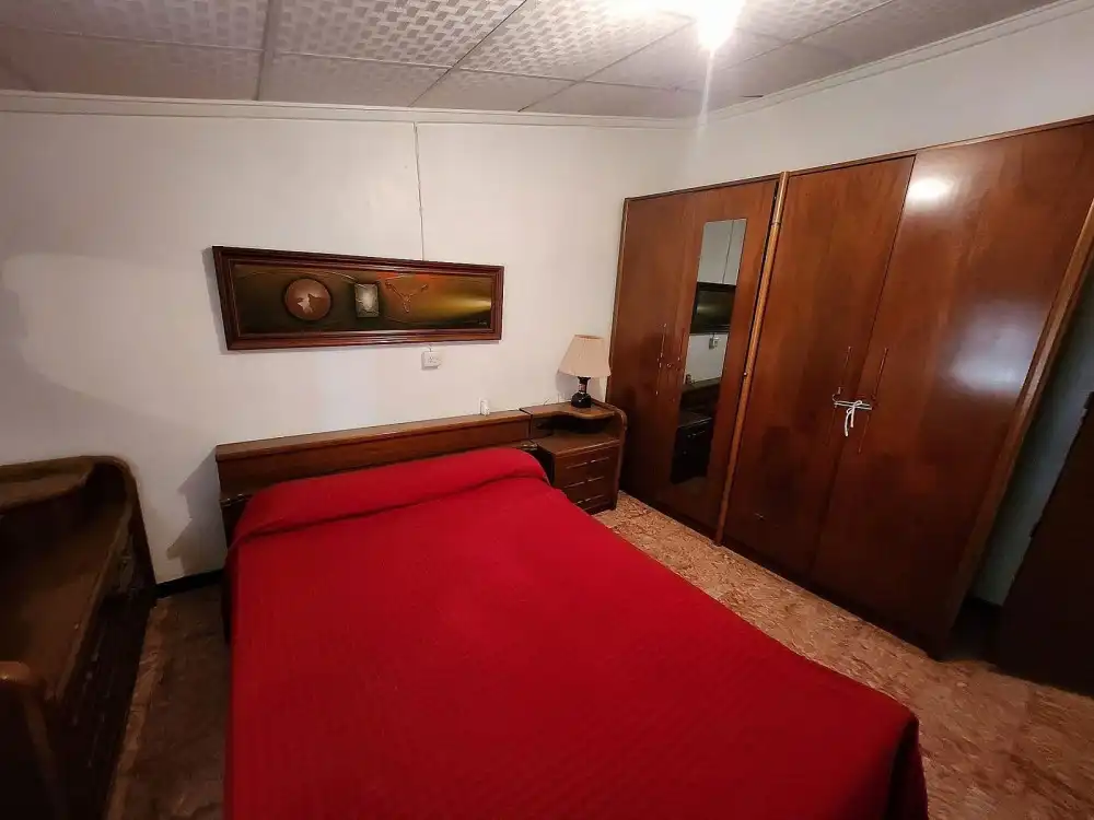 Dormitori de Casa o xalet en venda en Yecla