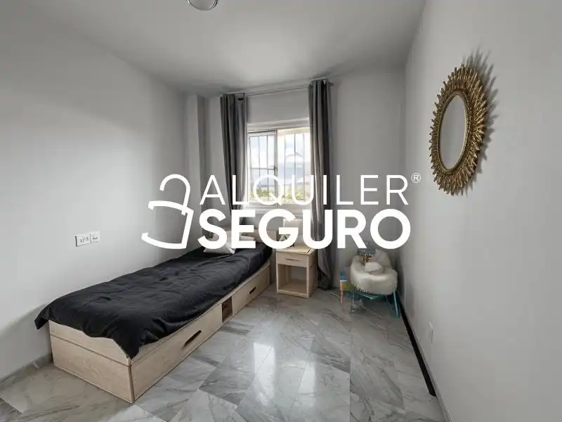Habitación de Piso de alquiler en Casares con Terraza, Trastero y Amueblado