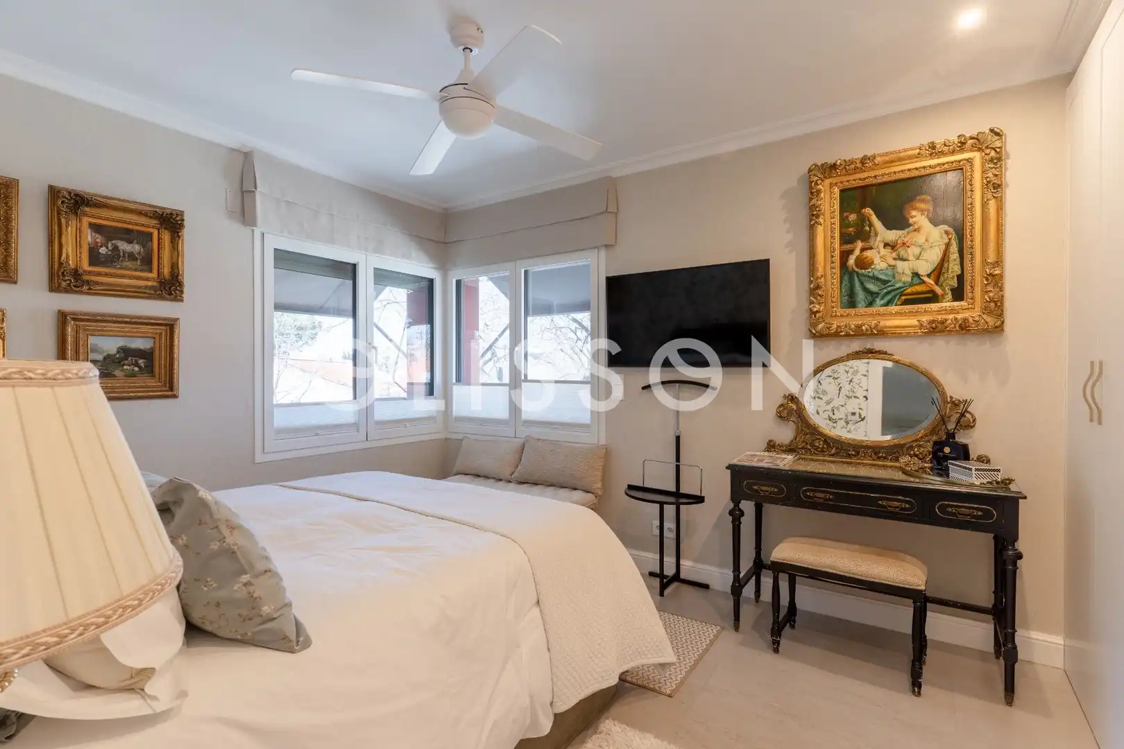 Habitación de Casa o chalet en venta en Madrid con Aire acondicionado, Calefacción y Jardín privado