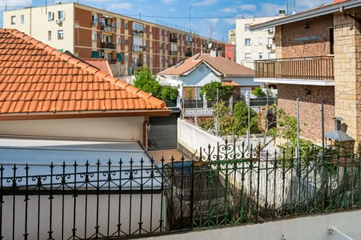 Vista exterior de Casa o chalet para compartir en Madrid con Calefacción, Amueblado y Horno