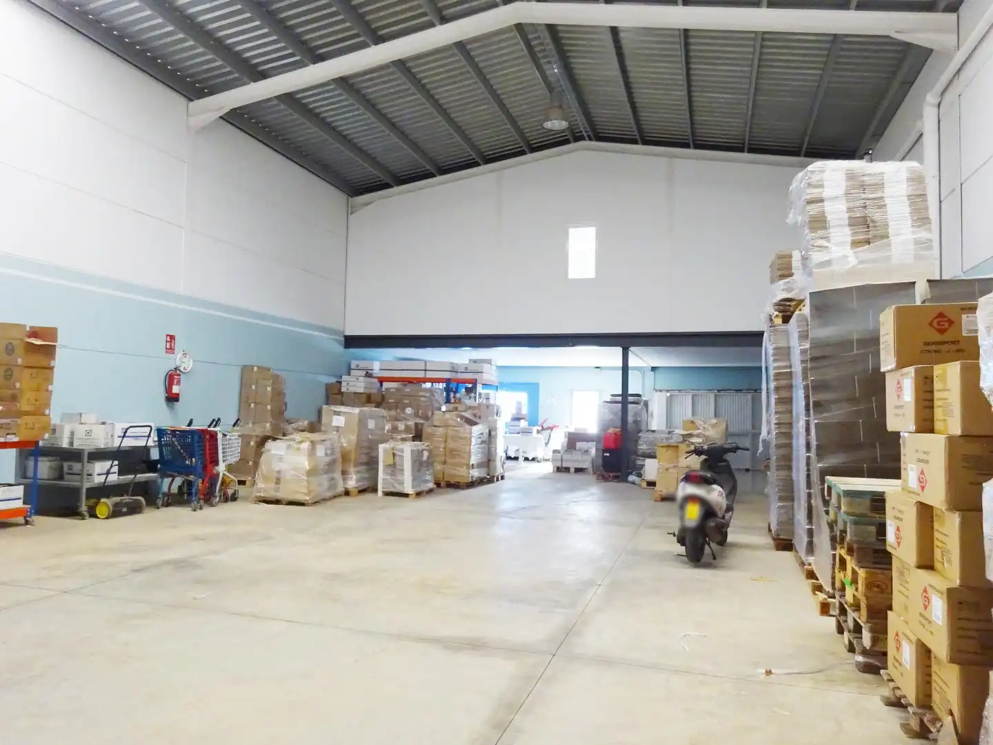 Nave industrial en venta en Calle HERREROS, El Viso del Alcor
