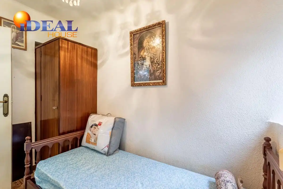 Habitación de Piso en venta en Granada con Terraza