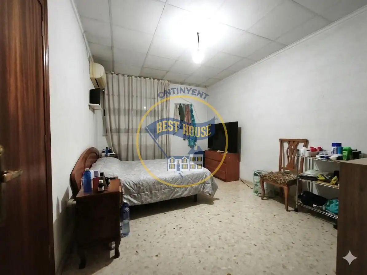 Schlafzimmer von Fabrikhallen zum Verkauf in Cañada