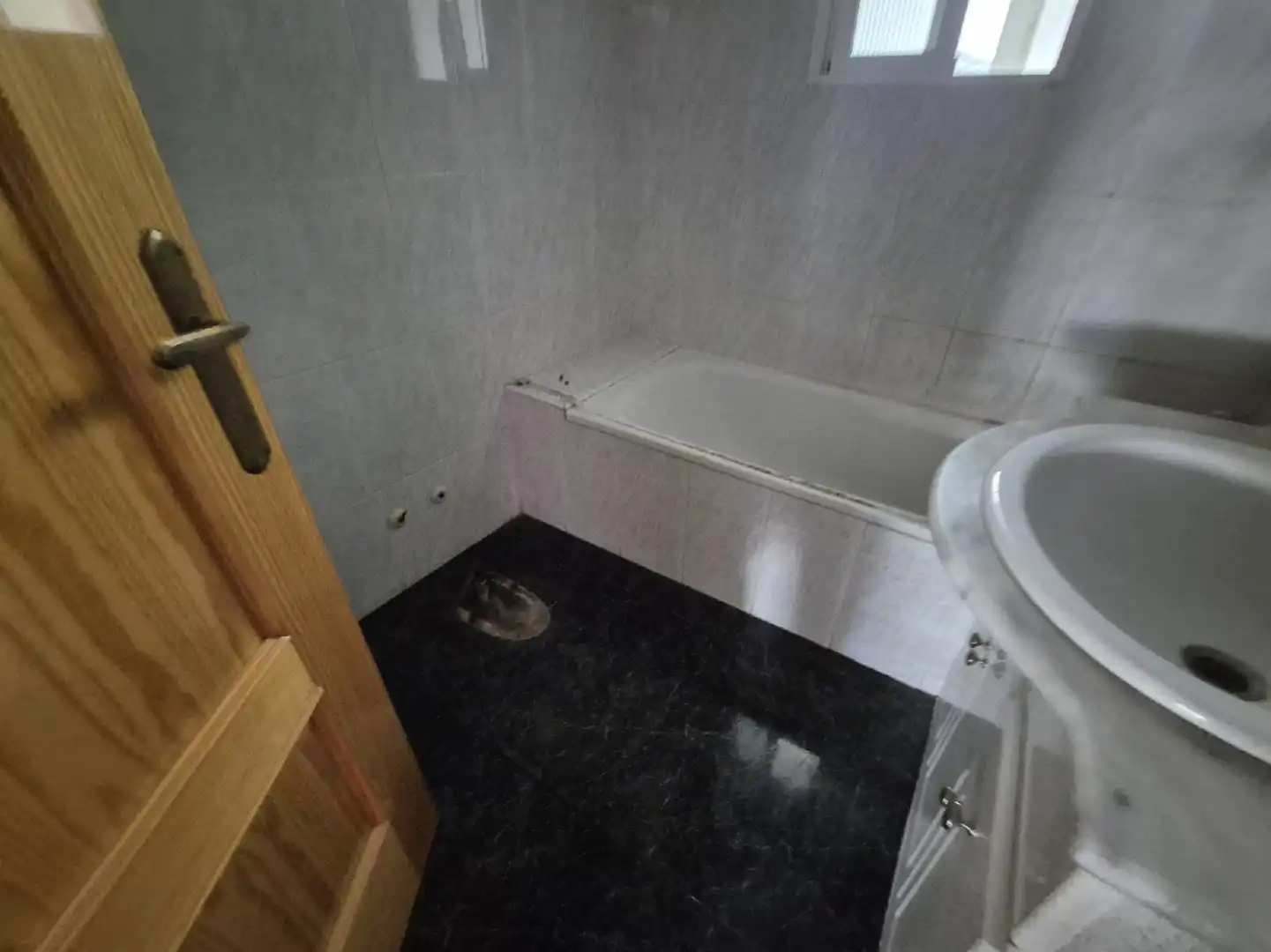 Baño de Piso en venta en Ceutí con Jardín privado