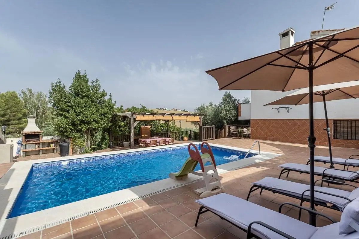 Piscina de Casa o chalet en venta en Las Gabias con Jardín privado, Terraza y Piscina