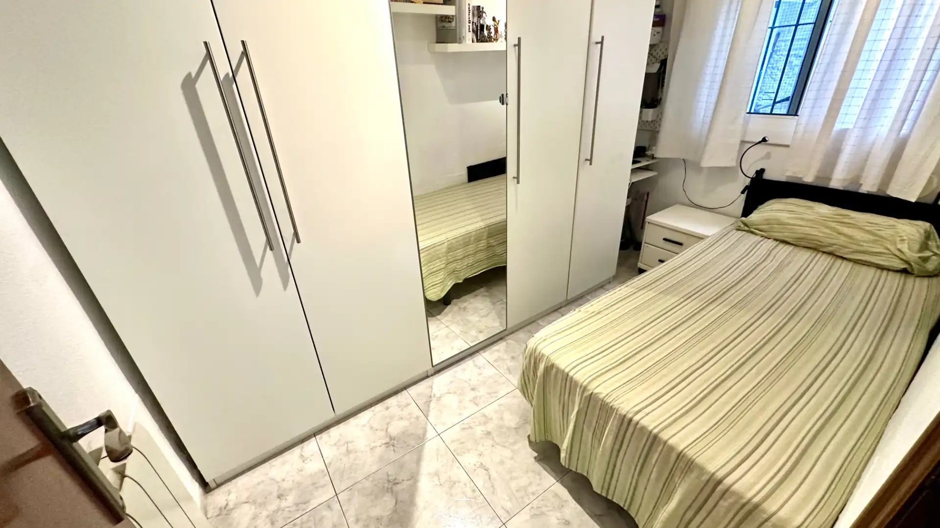 Habitación de Planta baja en venta en Barcelona con Aire acondicionado, Calefacción y Terraza