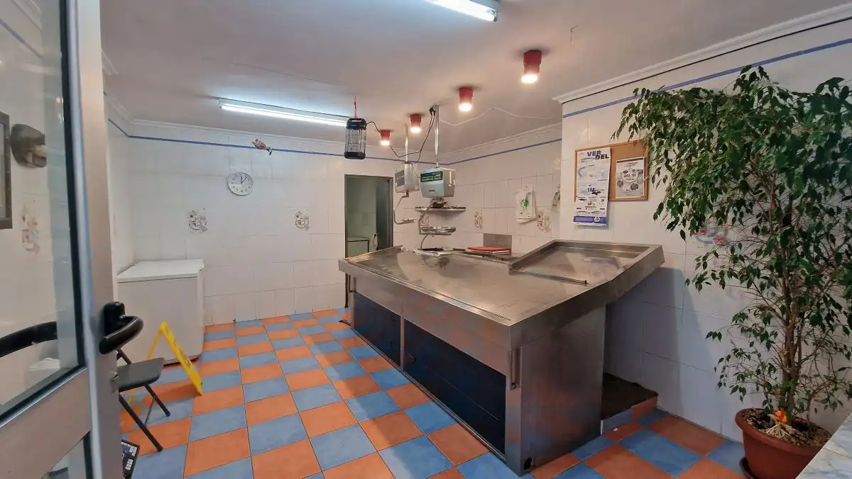 Local commercial à vendre à Inmobiliaria - Barreda