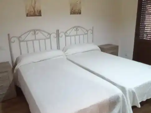 Dormitori de Pis de lloguer en Alcañices amb Parquet, Moblat i Balcó