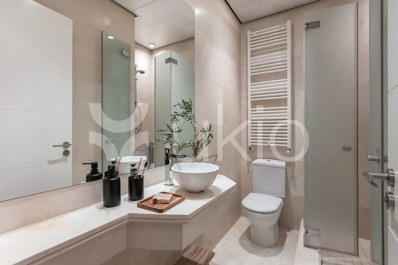 Baño de Apartamento de alquiler en Madrid con Aire acondicionado, Calefacción y Amueblado